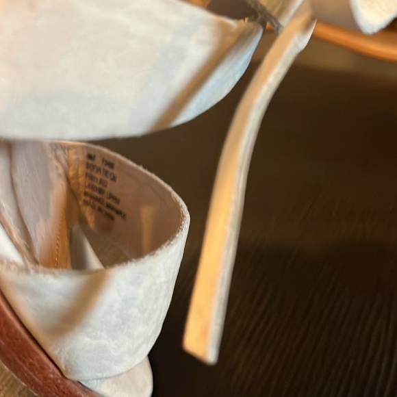 SALE! Frye Cream Ivory women's 9 Sophia Tie-On Leather Upper Leather Block 4" H - Picture 12 of 12